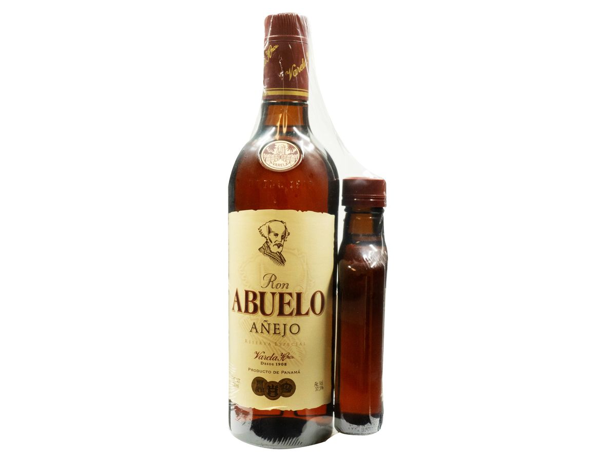 Ron Abuelo Añejo 750ml + Pacha 200ml
